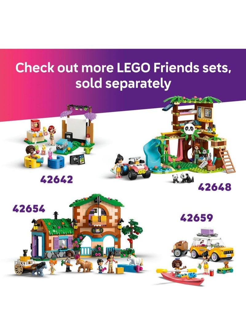 LEGO لعبة LEGO Friends ملعب الجراء للفتيات من عمر 4 سنوات فما فوق - تشمل حديقة مع زلاجة، و2 دمى صغيرة و3 شخصيات كلاب - فكرة هدية إبداعية - 42665 - Image 4